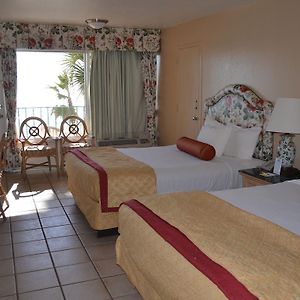 Queen Room Mobility accessible